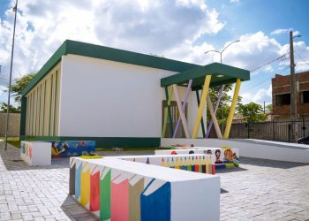 CEM DIAS DE GOVERNO: Educação de Campina Grande acelera transformações e amplia ensino bilíngue, integral e infraestrutura das escolas