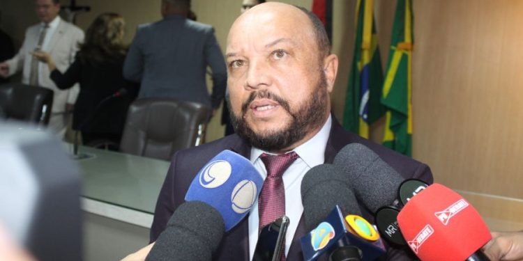 Presidência confirma que Câmara de Campina Grande vai promover sessões itinerantes Presidência confirma que Câmara de Campina Grande vai promover sessões itinerantes