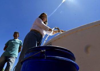 Governo entrega cisternas e beneficia 55 famílias no município de Damião