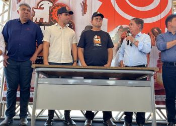 Prefeito Manezinho anuncia a oferta de cursos técnicos com o Senar e subsídio de R$ 0,25 no leite de cabra para os produtores locais