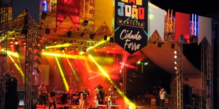 CIDADE FORRÓ: São João de Monteiro inicia 01 de Junho e segue até dia 28 com muito forró pé-de-serra e atrações nacionais CIDADE FORRÓ: São João de Monteiro inicia 01 de Junho e segue até dia 28 com muito forró pé-de-serra e atrações nacionais