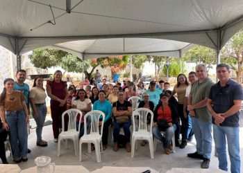Secretaria de Educação de Monteiro realiza reunião com fornecedores do PNAE