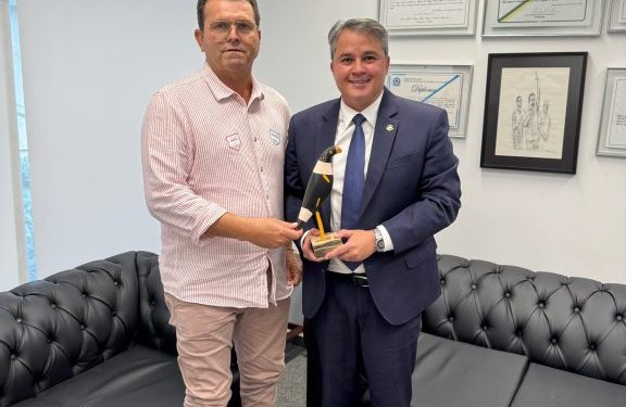 Prefeitura de Sumé garante mais de R$ 7 milhões em investimentos com apoio do senador Efraim Filho