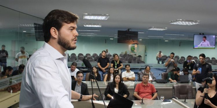 DUPLICACAO DA FRANCISCO LOPES: Em reunião com comerciantes, prefeito de Campina Grande assegura: “Estamos abertos ao diálogo para encontrar soluções” DUPLICACAO DA FRANCISCO LOPES: Em reunião com comerciantes, prefeito de Campina Grande assegura: “Estamos abertos ao diálogo para encontrar soluções”