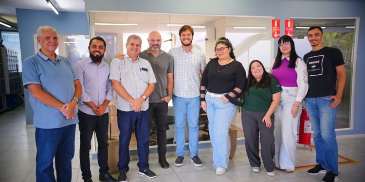 Bruno Cunha Lima discute ampliação de empregos em Campina Grande