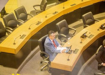 Dr. Romualdo quebra o silêncio e critica cenário político da Paraíba: “O povo ainda espera o convite para a própria festa”