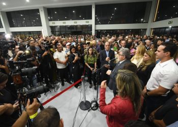 João Azevêdo inaugura Centro de Convenções de Campina Grande, anuncia o Imagineland e destaca novo momento no turismo de eventos da cidade