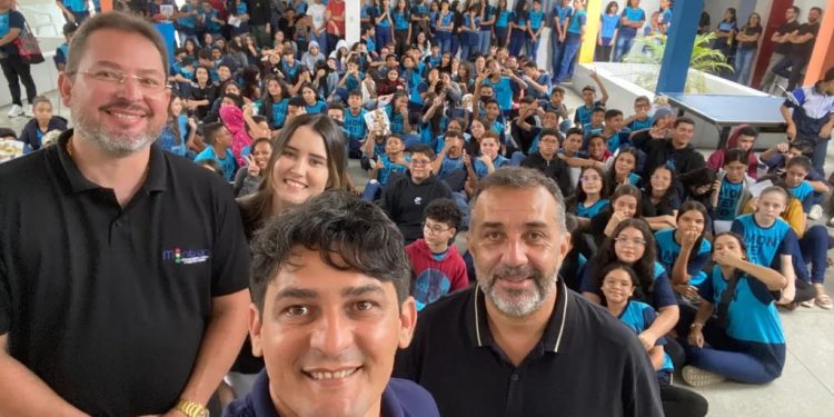 MAIO AMARELO: MONTRAN inicia circuito de palestras nas escolas e promove educação para o trânsito desde cedo