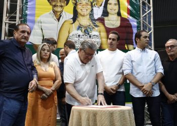 João Azevêdo anuncia novas ações no ODE em Princesa Isabel e população elege prioridades de investimentos