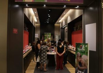 Prefeitura de Campina Grande inaugura loja para expor peças do programa Colo pra Mãe