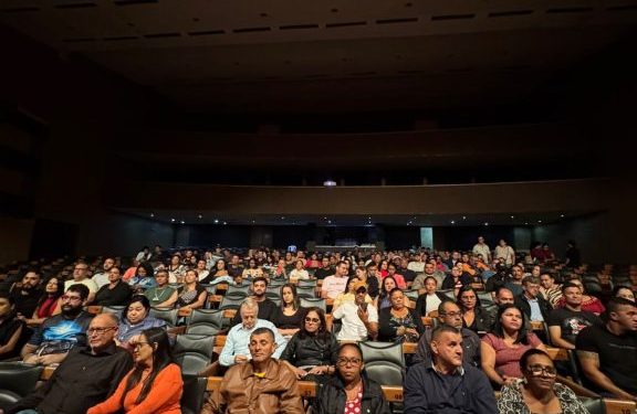 Segunda reunião com casais do Casamento Coletivo emociona e prepara para o grande dia durante O Maior São João do Mundo