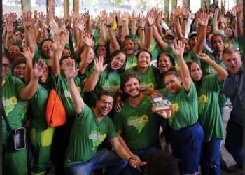 Prefeitura de Campina Grande homenageia agentes de limpeza e celebra reconhecimento nacional pela limpeza urbana