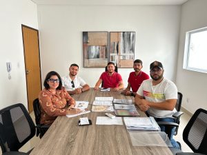 Prefeitura de Sumé realiza reunião estratégica sobre projeto de internacionalização da rota turística do município