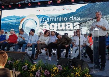 Ao lado de Lula, João Azevêdo participa da entrega do 1º Trecho do Ramal do Apodi e celebra obras de segurança hídrica