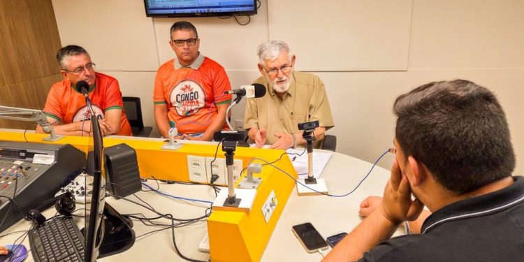 Dr. Romualdo destaca legado de Luiz Couto e parceria pelo Cariri em entrevista à Serra Branca FM