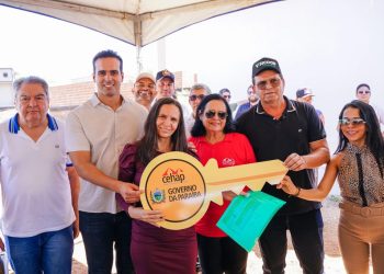 No Cariri: vice-governador Lucas Ribeiro entrega unidades habitacionais e participa do Leite Fest