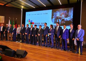 Bruno defende competitividade e redução do Custo Brasil durante evento com Alckmin em Campina Grande