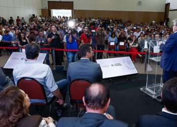 João Azevêdo autoriza pagamento de R$ 168,4 milhões de emendas parlamentares que beneficiam 204 municípios