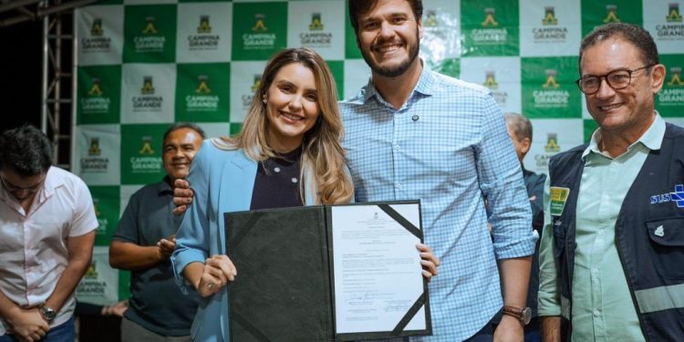 Bruno destaca atuação de Juliana na saúde mental e celebra assinatura de ordem de serviço para construção do CAPS no Aluízio Campos