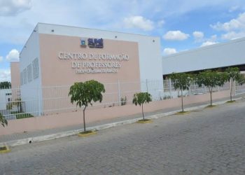 Sumé sedia 1° Encontro do TCE para elaboração de planos municipais pela primeira infância
