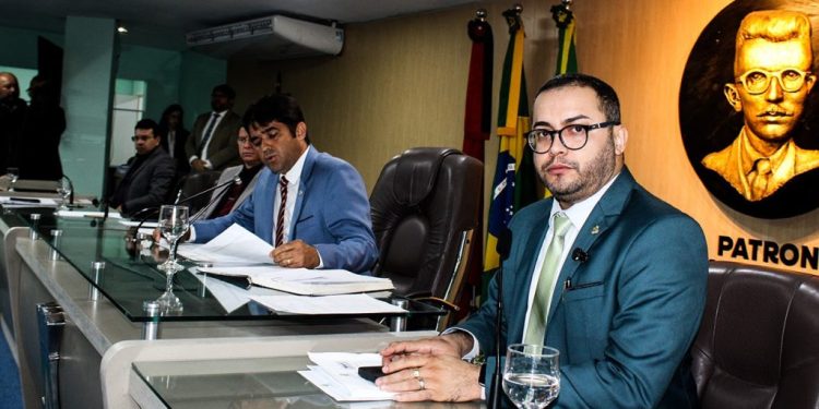 Câmara aprova LDO 2026, que estabelece metas e prioridades da administração municipal para o próximo ano Câmara aprova LDO 2026, que estabelece metas e prioridades da administração municipal para o próximo ano