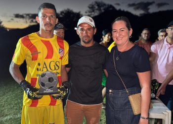 Equipe da Secretaria de Esportes prestigia final do Campeonato dos Barreiros