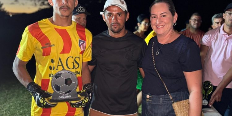 Equipe da Secretaria de Esportes prestigia final do Campeonato dos Barreiros