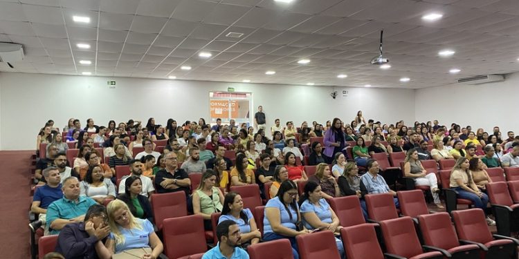 Encontro Pedagógico de Sumé analisa dados e promove discussão sobre comunicação afetiva nas escolas