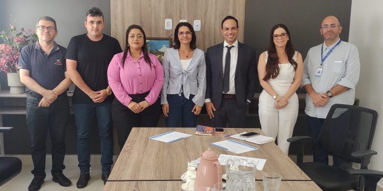 Prefeitura de Sumé e Unicir se reúnem para renovar parceria do Presdu e ampliar oportunidades para estudantes sumeenses Prefeitura de Sumé e Unicir se reúnem para renovar parceria do Presdu e ampliar oportunidades para estudantes sumeenses