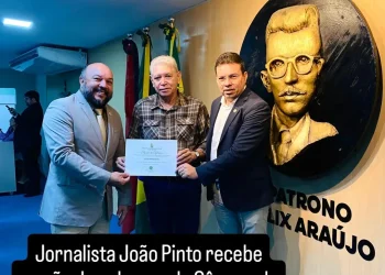 Jornalista João Pinto recebe moção de aplausos da Câmara de Vereadores de Campina Grande