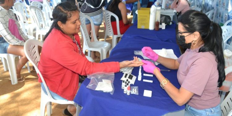 Zona Rural de Pitombeira recebe Programa Prefeitura na Comunidade e moradores são beneficiados com vários serviços