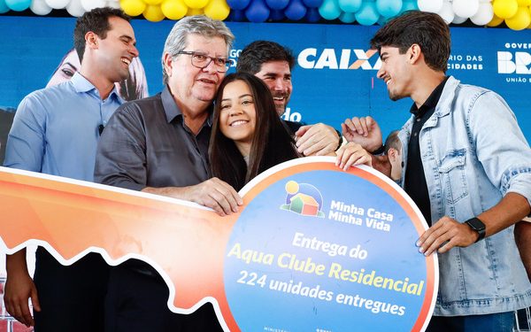João Azevêdo entrega residencial com 224 apartamentos e reforma da Ciretran em Campina Grande