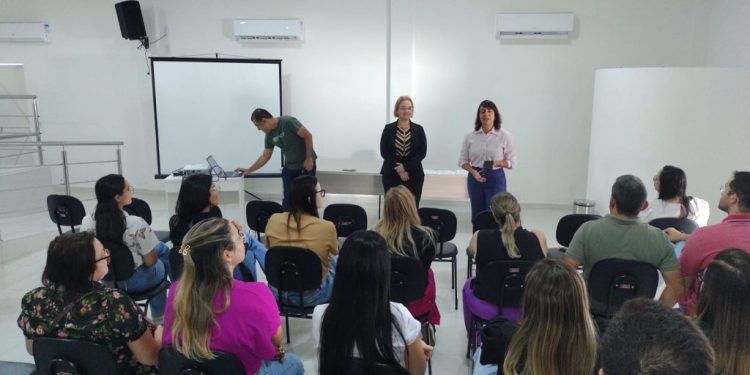 Em Sumé, capacitação orienta profissionais sobre Paraíba Contra o Câncer e novas atualizações da Vigilância Sanitária Estadual