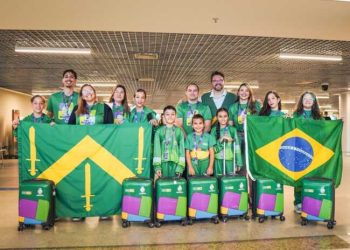 Estudantes da Rede Municipal embarcam para participar de competição internacional de Matemática no Japão