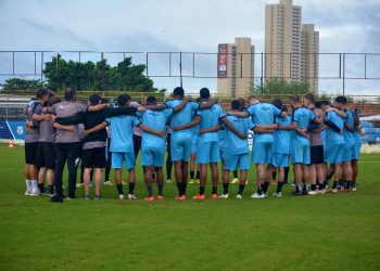 Treze dá sequência aos treinos visando confronto pela Série D
