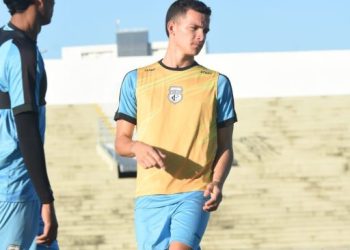 Relacionado pela 1ª vez, José Wictor projeta duelo com o América-RN e ressalta felicidade de vestir a camisa do Galo
