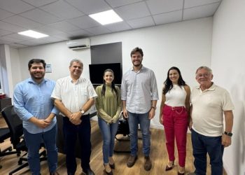 Bruno e Alcindor se reúnem com Gerente Regional do Sebrae e miram parcerias estratégicas para fortalecer o empreendedorismo em Campina Grande