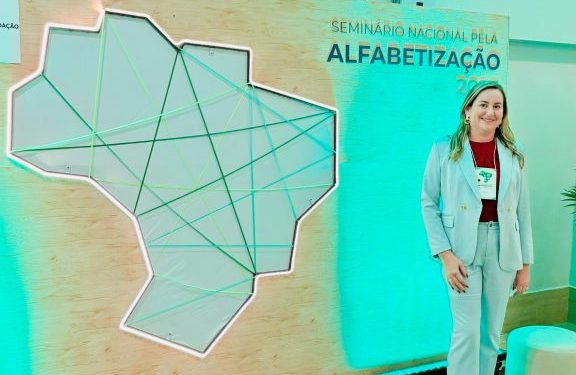 Em Fortaleza: Prefeita Ana Paula participa do Seminário Nacional pela Alfabetização 2025