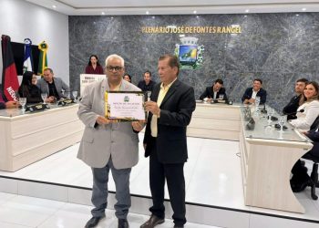 Câmara de Tenório, aprovou Moção de Aplausos ao jornalista Hamilton Silva. Propositura foi apresentada pelo Presidente Adilson Conserva
