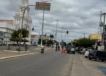 Monteiro ganha novos semáforos sensoriais, reforçando segurança no trânsito