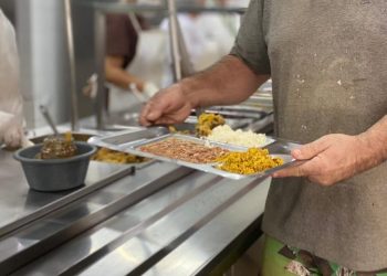 PRATO DO POVO: Prefeitura de Campina Grande celebra dois anos do Restaurante Popular no Distrito dos Mecânicos