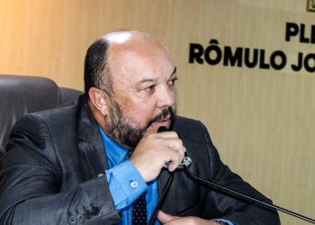 Parlamentares alertam para denúncia de exploração infantil e debatem políticas de atenção à saúde mental para policiais