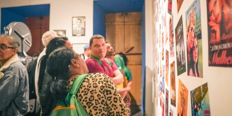Semana do Patrimônio Histórico e Cultural: Estudantes da EJA fazem visita aos museus de Campina Grande