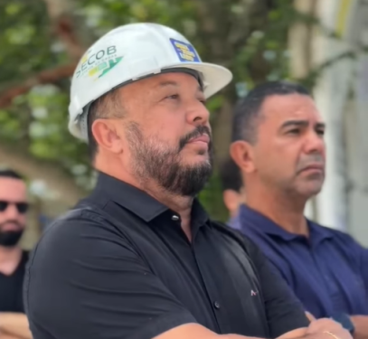 Presidente da CMCG,Saulo Germano, visita obras do Parque Linear do bairro Severino Cabral onde tá sendo construida praça que receberá o nome do seu pai, Severino Germano