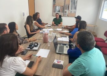 Prefeito Manezinho realiza reunião com equipe de governo para alinhar ações e projetos