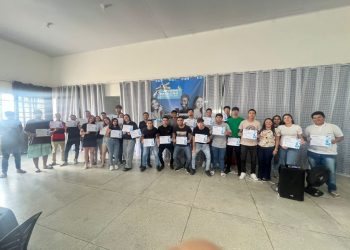JOVENS EM AÇÃO: Ação Social Monteiro realiza entrega de certificados a 115 jovens empreendedores