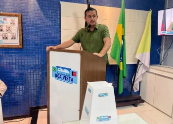 Prefeito de Boa Vista prestigia entrega de Moção de Aplauso a policiais militares que atuam na cidade
