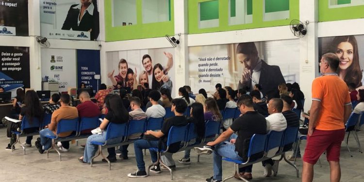 Sine Municipal de Campina Grande oferece quase mil vagas de emprego por meio de empresas parceiras