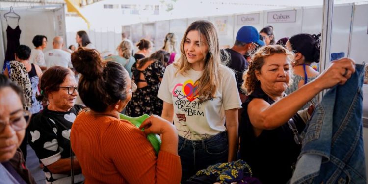 Bazar do Bem é sucesso de público e vende todas as peças doadas para arrecadar fundos para a reforma do Mosteiro Santa Clara