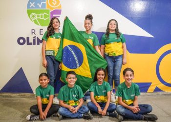 Estudantes da Escola Municipal Nossa Senhora do Perpétuo Socorro conquistaram 135 medalhas em olimpíadas nacionais e internacionais neste ano